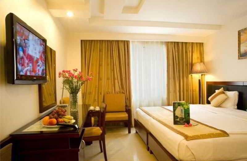 Lavender Hotel Ho Chi Minh City Exterior photo